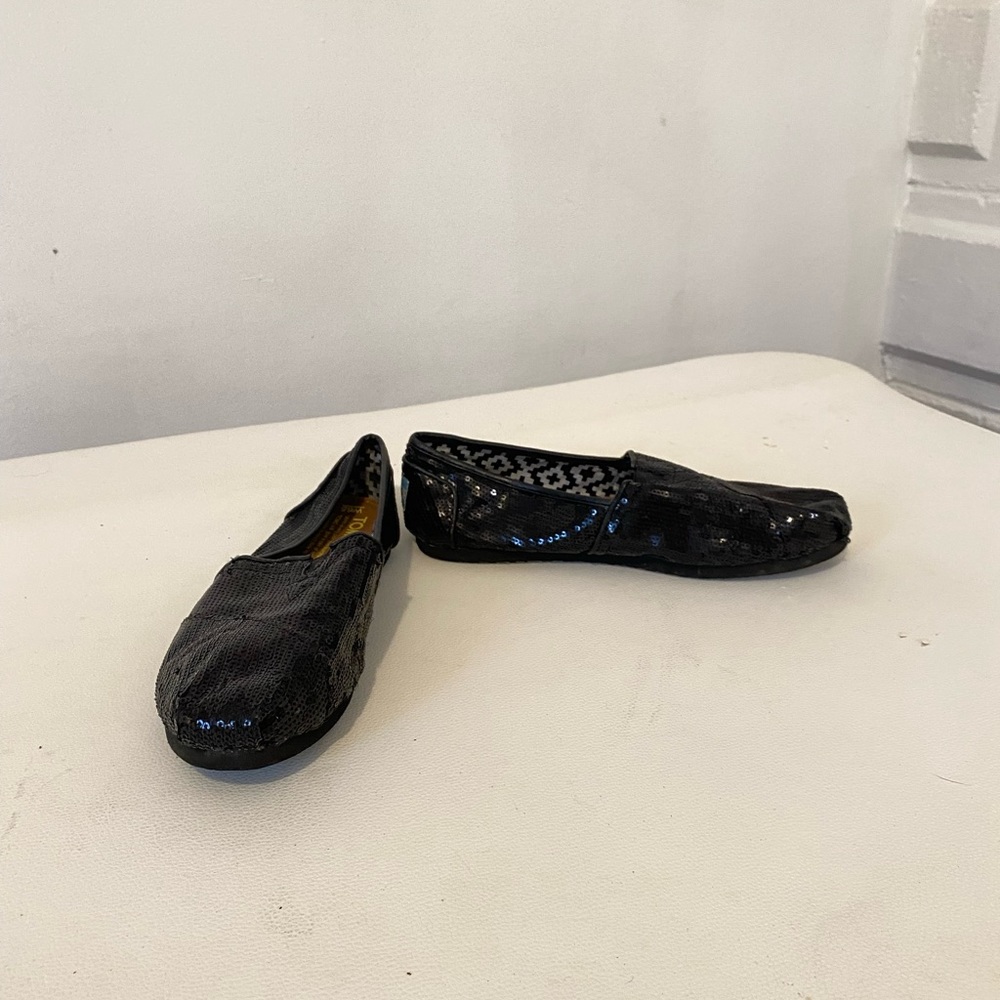 Black sequin Toms